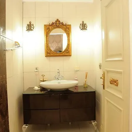 Villa Exluce At Bosphorus View ,