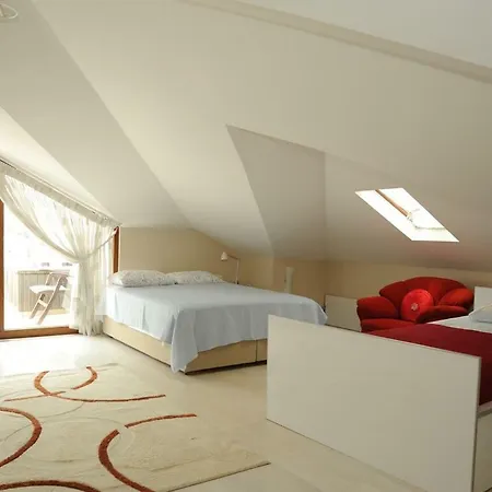 Villa Exluce At Bosphorus View ,